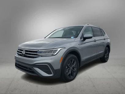 Used 2024 Volkswagen Tiguan SE