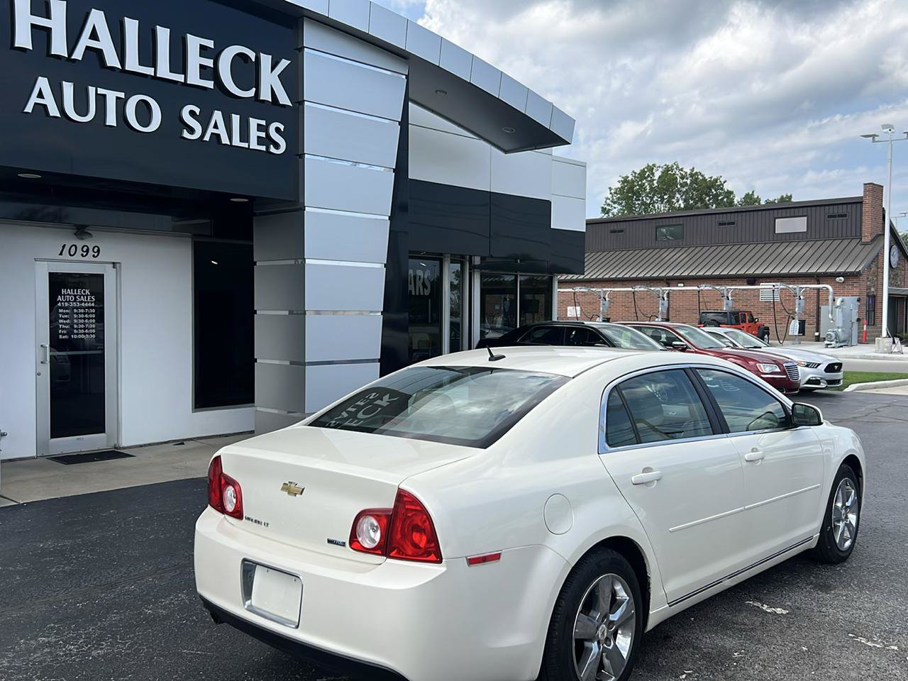Used 2011 Chevrolet Malibu LT FWD image 5