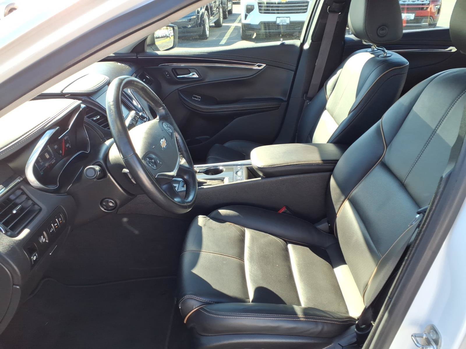 Used 2017 Chevrolet Impala Premier w/ Enhanced Convenience Package FWD image 25