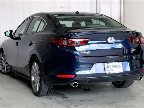 Used 2019 MAZDA MAZDA3 AWD Sedan w/ Preferred Package image 10