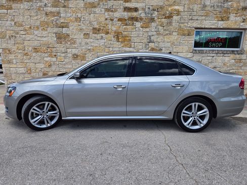 Used 2014 Volkswagen Passat TDI SE FWD image 1