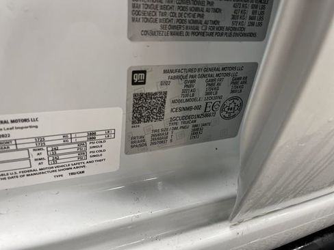 Used 2022 Chevrolet Silverado 1500 LT w/ Z71 Off-Road Package image 41