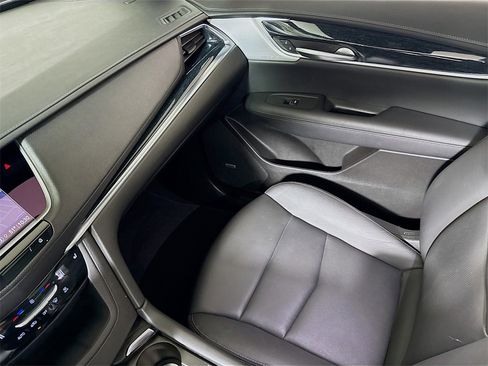 Certified 2025 Cadillac XT5 Premium Luxury image 23