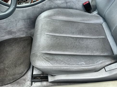 Used 1999 Mercedes-Benz CLK 320 Coupe image 17