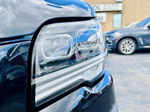 Used 2022 Lincoln Navigator Reserve image 46