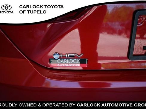 Used 2025 Toyota Camry SE w/ Convenience Package FWD image 33