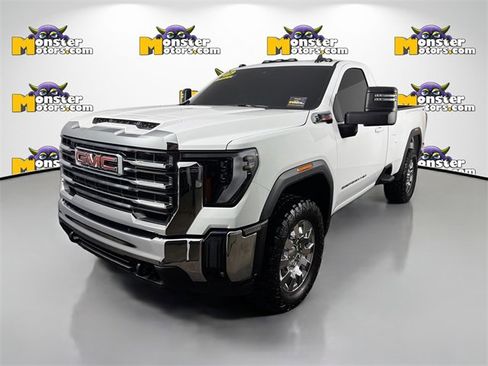 Used 2025 GMC Sierra 2500 SLE image 1
