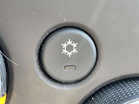 Used 2016 Chevrolet Trax LS image 26