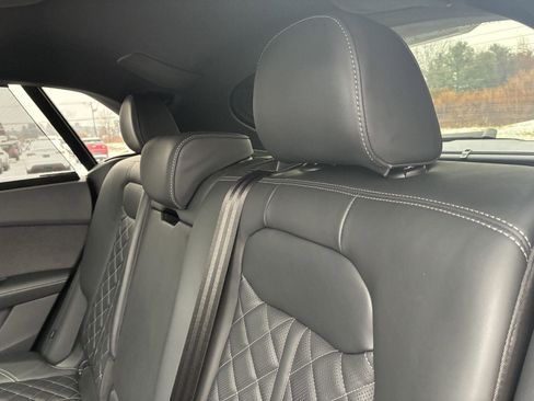 Used 2024 Audi SQ8 Premium Plus w/ 23" Wheel Package image 37