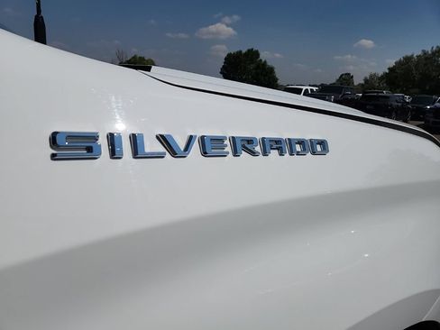 Certified 2022 Chevrolet Silverado 1500 Custom AWD/4WD image 47
