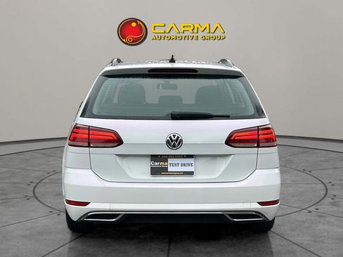 Used 2019 Volkswagen Golf S image 6