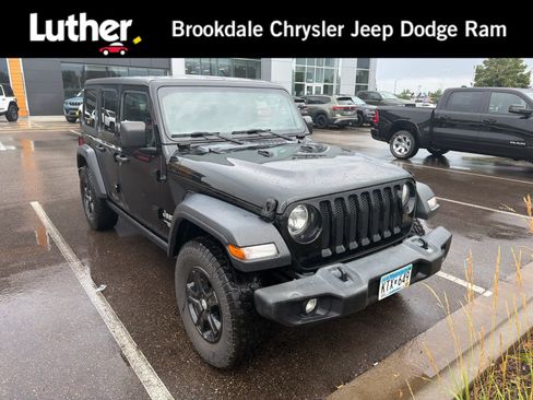 Used 2018 Jeep Wrangler Unlimited Sport S AWD/4WD image 1