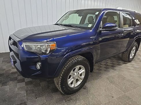 Used 2016 Toyota 4Runner SR5 Premium image 8