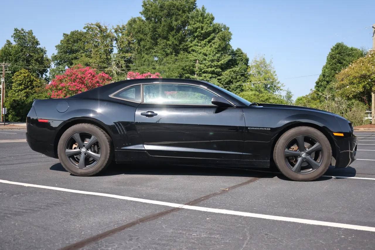 Used 2013 Chevrolet Camaro LS RWD image 6