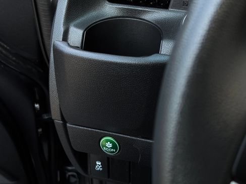 Used 2016 Honda Fit EX image 24