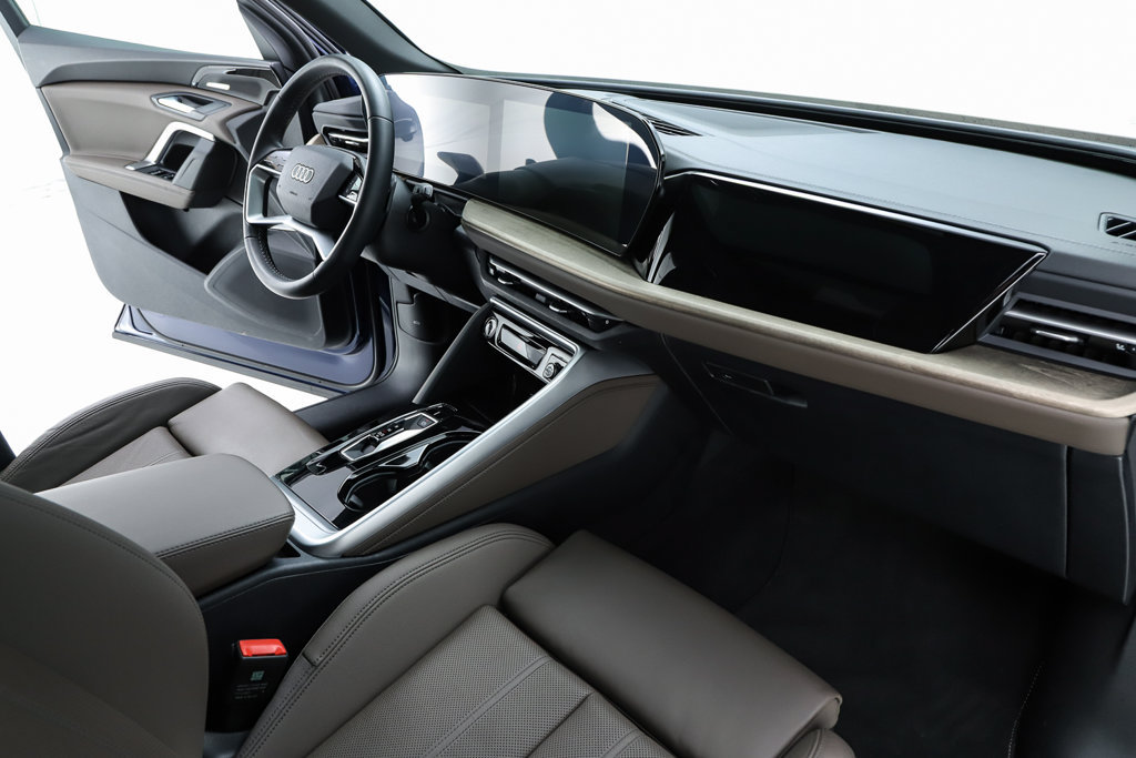 Used 2025 Audi Q5 Premium Plus AWD/4WD image 36
