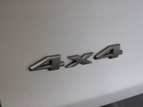 Used 2016 Jeep Cherokee Trailhawk image 39