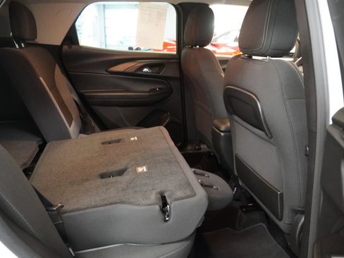Used 2023 Chevrolet TrailBlazer LT w/ Convenience Package AWD/4WD image 31