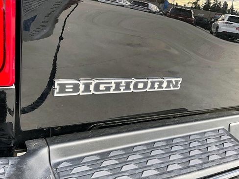 Used 2024 RAM 2500 Big Horn w/ Sport Appearance Package image 9