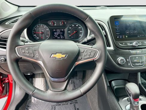 Used 2024 Chevrolet Malibu RS FWD image 11