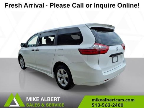 Used 2020 Toyota Sienna L FWD image 5