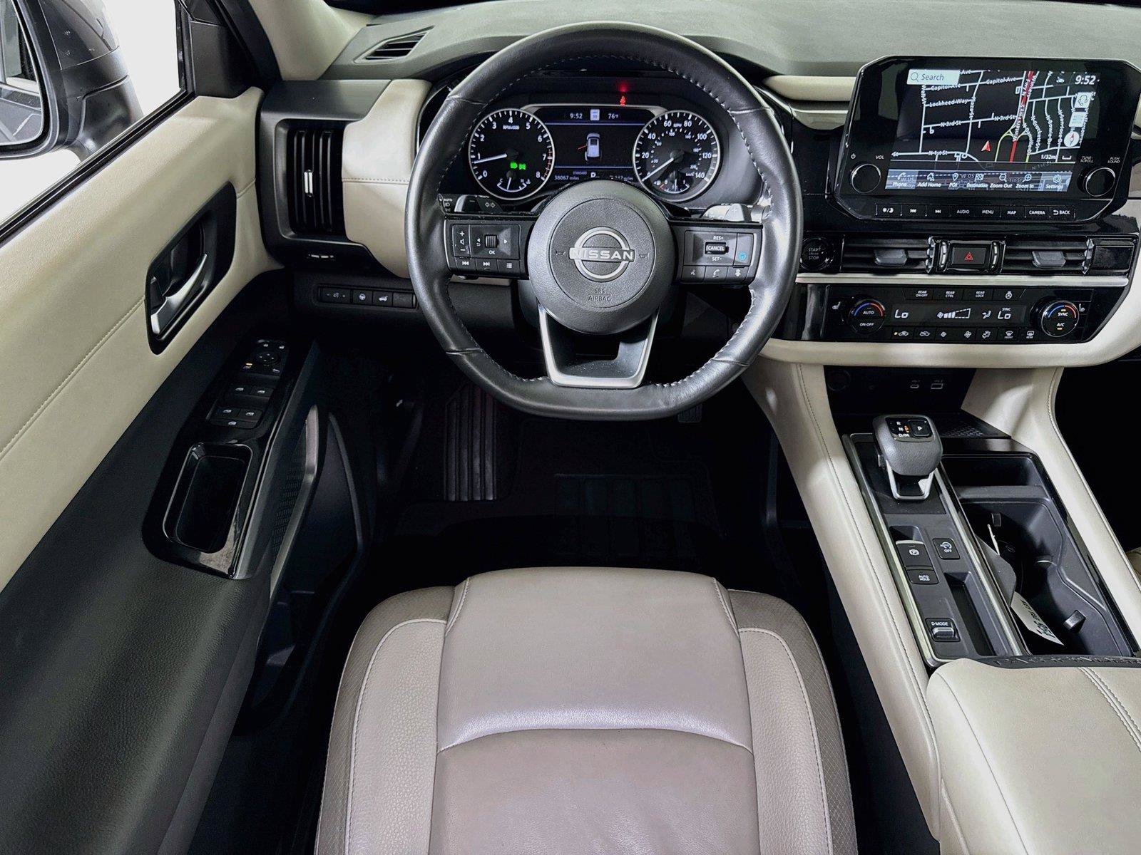 Used 2025 Nissan Pathfinder SL FWD image 20