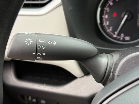 Certified 2025 Toyota RAV4 XLE AWD/4WD image 17