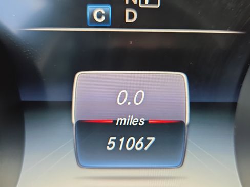 Used 2017 Mercedes-Benz E 300 image 33