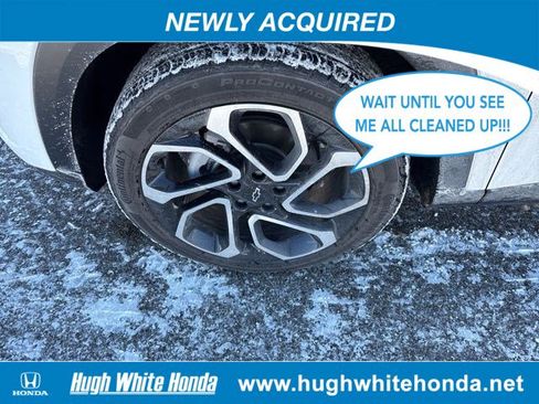 Used 2025 Chevrolet Trax RS w/ Sunroof Package image 5