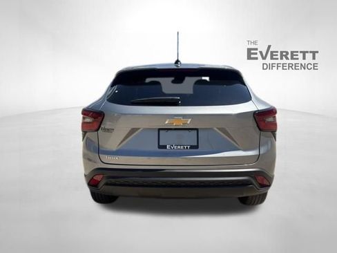 New 2026 Chevrolet Trax LS w/ Driver Confidence Package FWD image 6