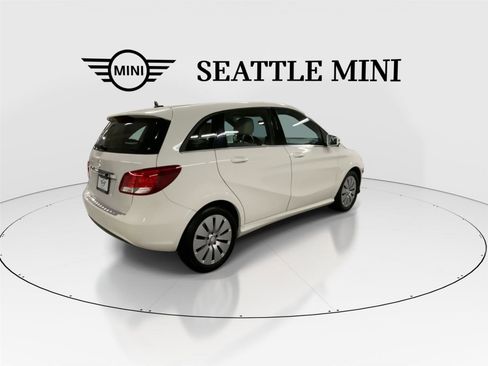 Used 2017 Mercedes-Benz B 250e image 11