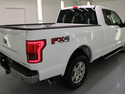 Used 2016 Ford F150 Lariat w/ Equipment Group 502A Luxury AWD/4WD image 22