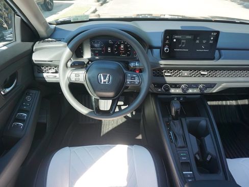 Used 2026 Honda Accord SE image 5