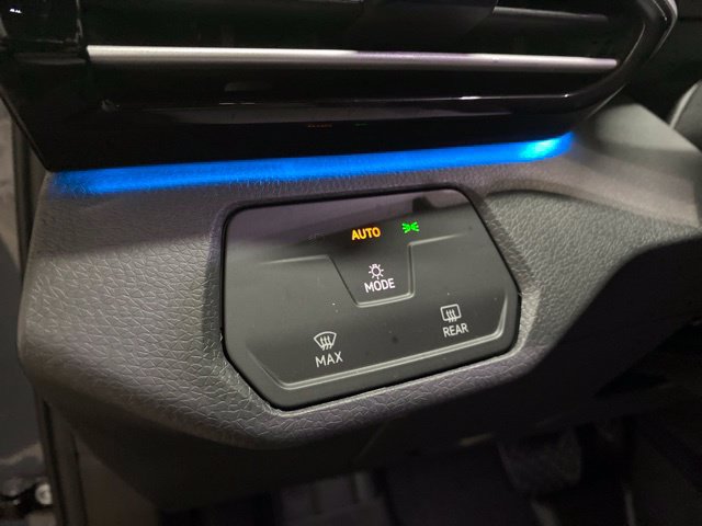 Used 2025 Volkswagen ID.4 Pro RWD image 35