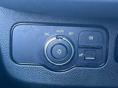 Used 2019 Mercedes-Benz Sprinter 170 image 18