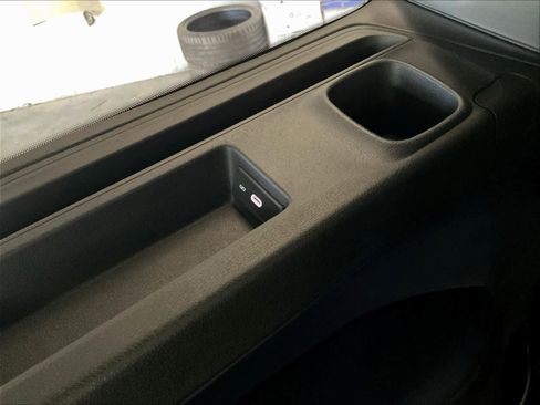 New 2025 Volkswagen ID. Buzz Pro S image 22