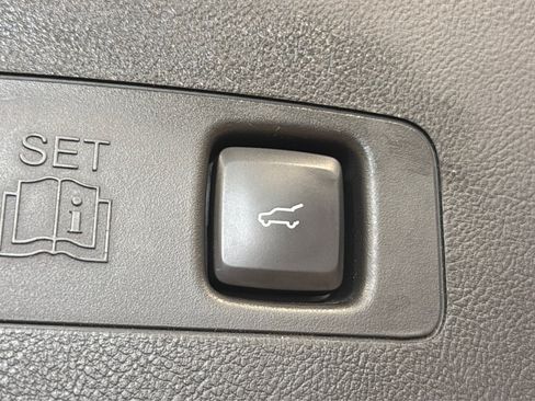Used 2023 Lincoln Corsair Reserve w/ Equipment Group 201A AWD/4WD image 47