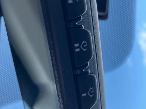 Used 2018 Subaru Outback 2.5i Limited image 27