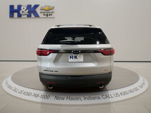 Used 2022 Chevrolet Traverse RS w/ LPO, "Hit The Road" Package AWD/4WD image 5