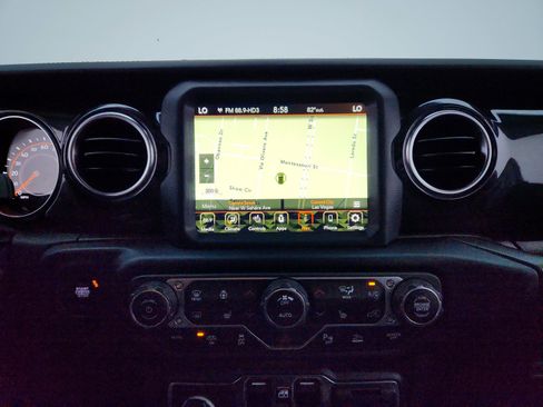 Used 2023 Jeep Wrangler Unlimited Rubicon 392 AWD/4WD image 19