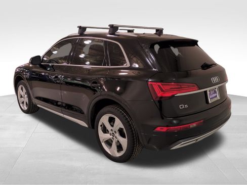 Used 2021 Audi Q5 Prestige w/ Prestige Package image 5