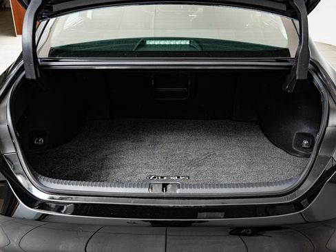 Certified 2020 Lexus ES 300h Ultra Luxury w/ Accessory Package FWD image 21