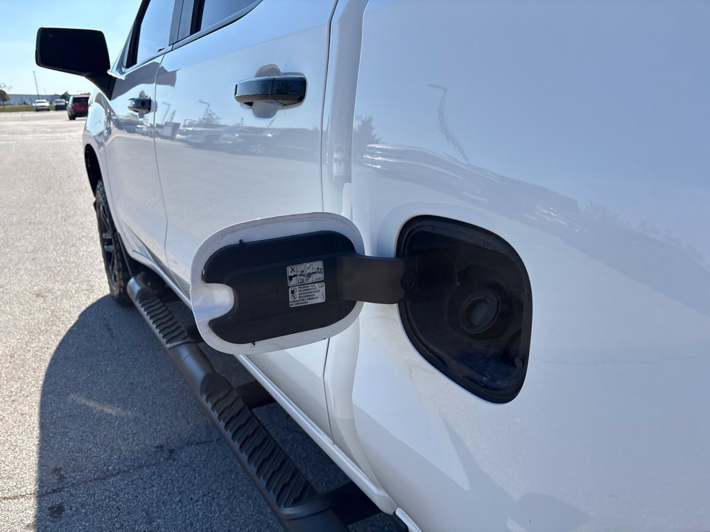 Used 2020 Chevrolet Silverado 1500 LT Trail Boss AWD/4WD image 8