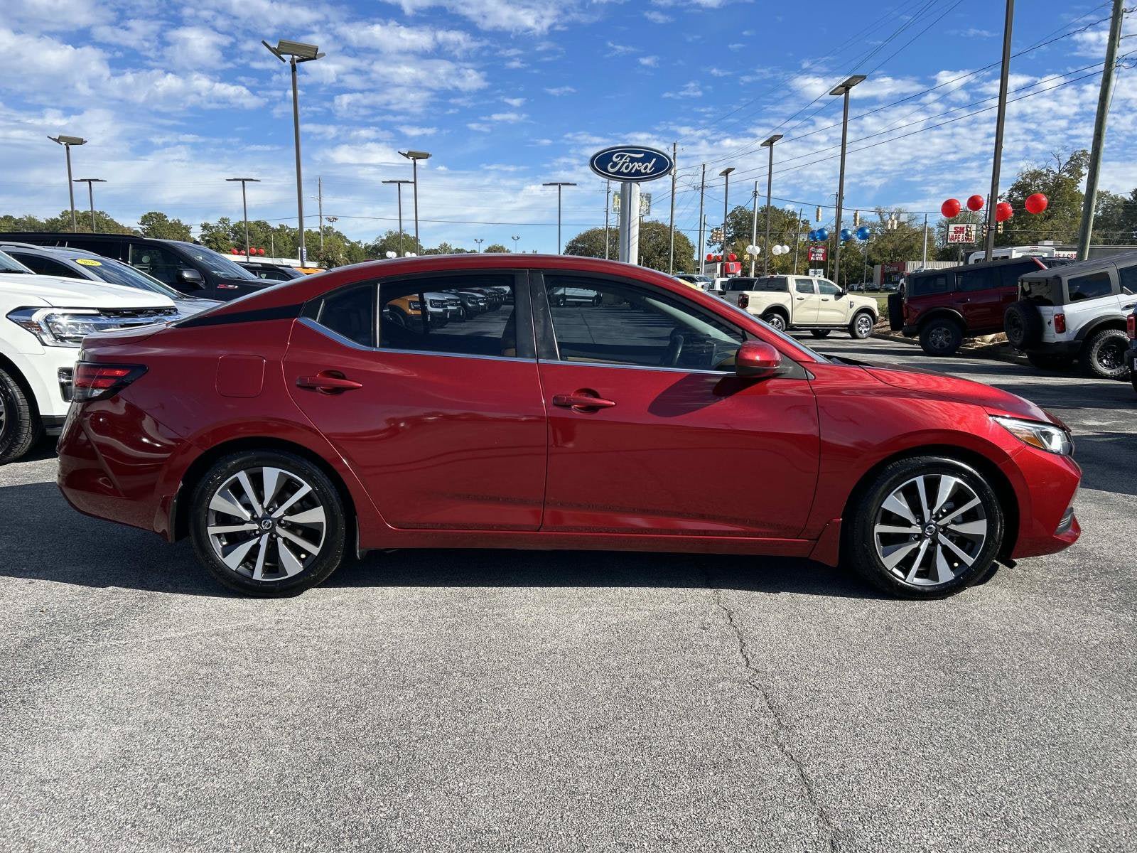 Used 2021 Nissan Sentra SV w/ SV Premium Package FWD image 2