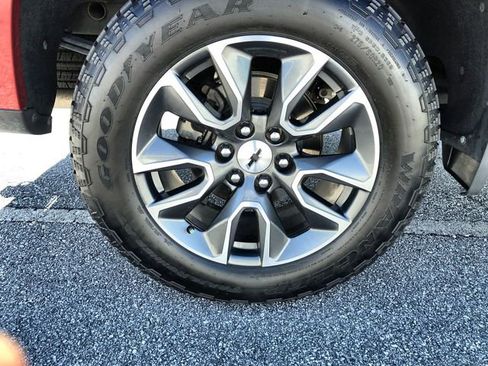 Used 2024 Chevrolet Silverado 1500 RST AWD/4WD image 6