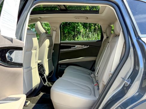 Used 2023 Lincoln Nautilus Reserve w/ Monochromatic Package AWD/4WD image 19