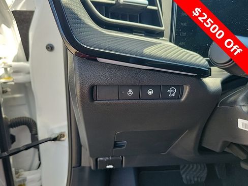 New 2025 Nissan Kicks SR w/ SR Premium Package FWD image 20
