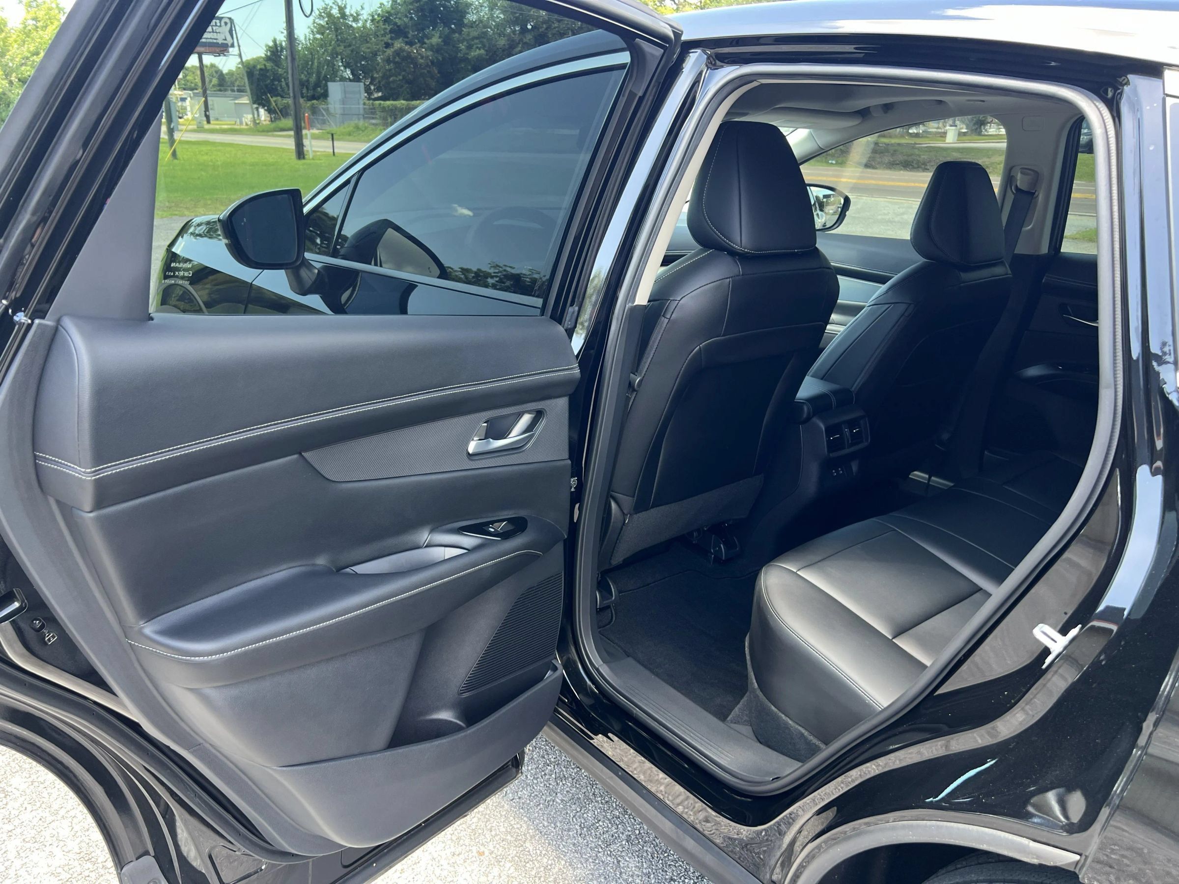 Used 2025 Nissan Murano SL AWD/4WD image 13