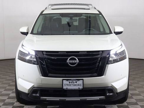 Used 2024 Nissan Pathfinder SL w/ SL Premium Package AWD/4WD image 16