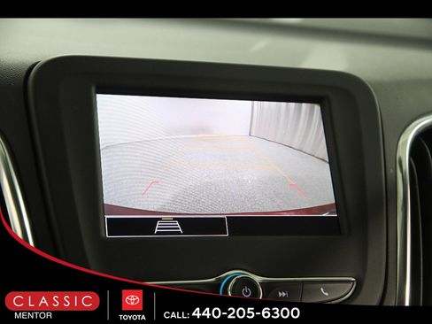 Used 2024 Chevrolet Equinox LT FWD image 13
